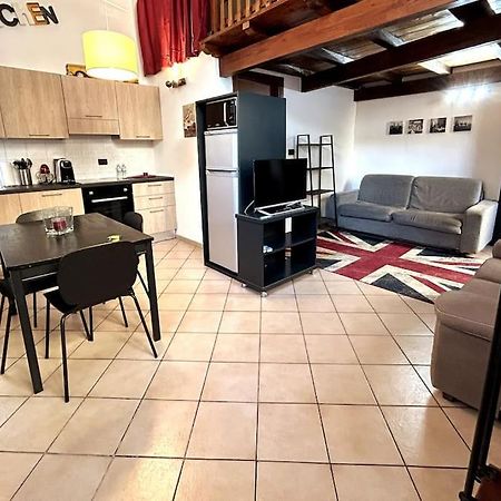 Grazioso Loft A 5 Minuti Dal Centro Di Torino Apartamento Exterior foto